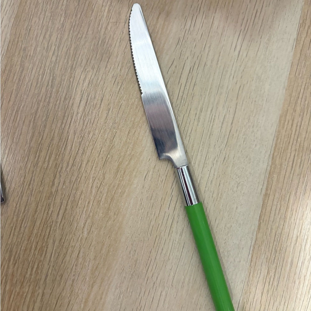 West Elm Silver Kitchen Knife 💚🤍